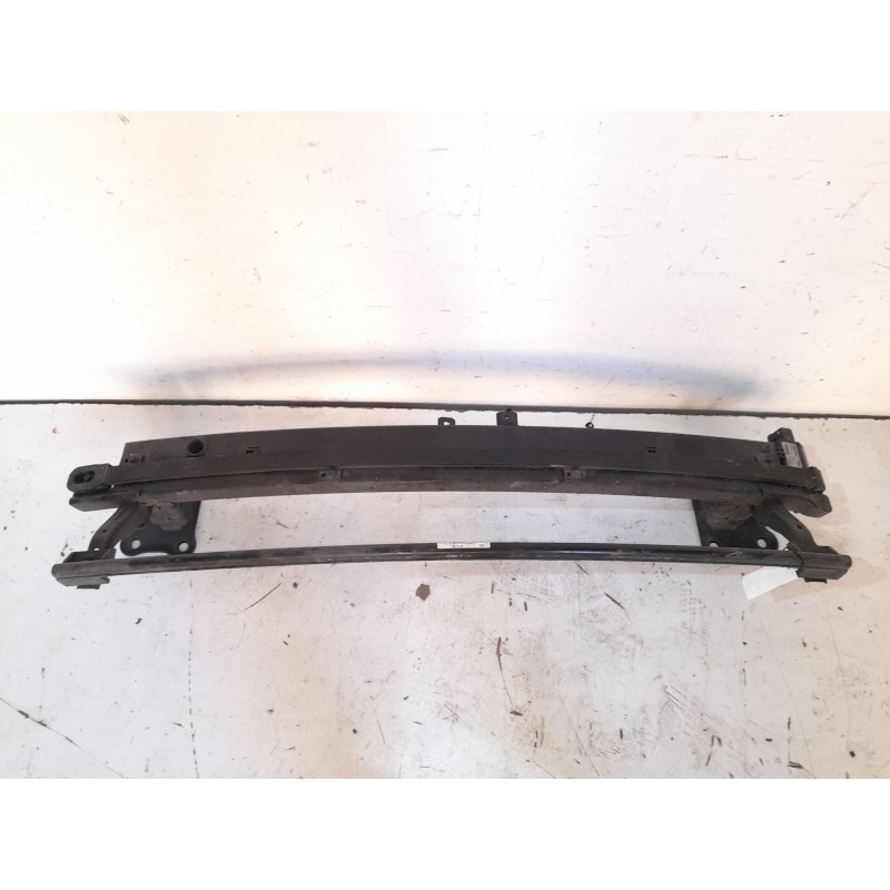 Recambio de refuerzo paragolpes delantero para hyundai tucson (tl, tle) 2.0 crdi referencia OEM IAM 64101D7001  