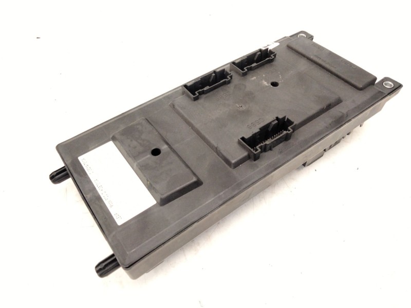 Recambio de caja fusibles para land rover evoque 2.0 td4 cat referencia OEM IAM GJ3214F041AC  