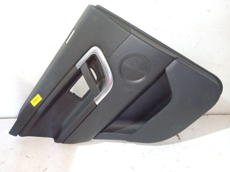Recambio de guarnecido puerta trasera izquierda para land rover discovery sport (l550) 2.0 d referencia OEM IAM FK7227407A  