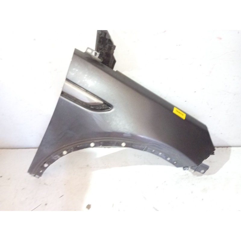 Recambio de aleta delantera derecha para land rover discovery sport (l550) 2.0 d referencia OEM IAM   
