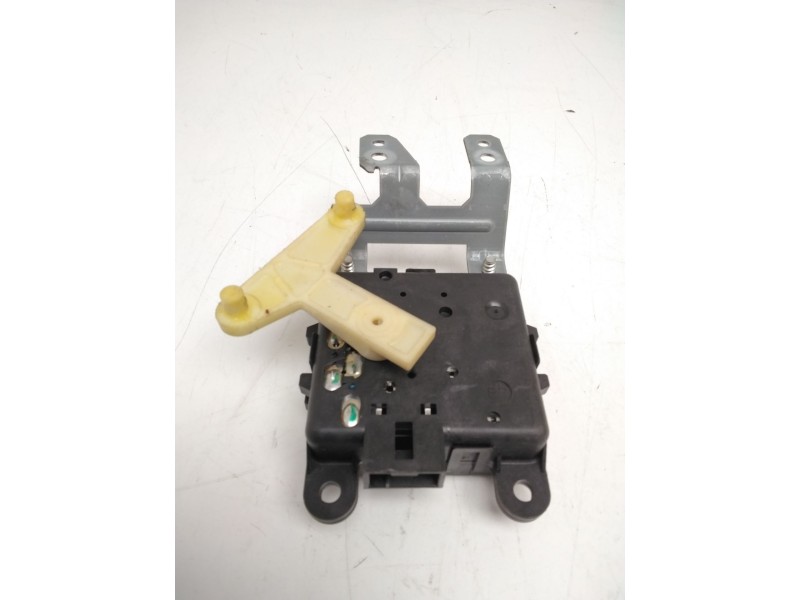 Recambio de motor apertura trampillas climatizador para nissan almera ii (n16) 2.2 dci referencia OEM IAM 3G23030820  