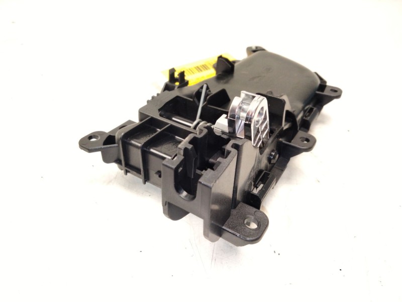 Recambio de maneta interior trasera derecha para land rover discovery sport (l550) 2.0 d referencia OEM IAM FK7222600AB  