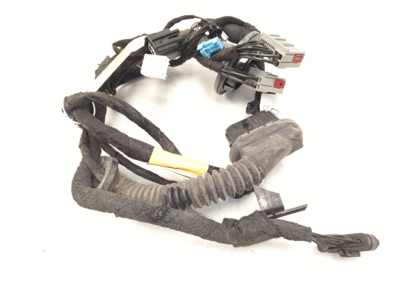 Recambio de instalacion puerta trasera izquierda para land rover discovery sport (l550) 2.0 d referencia OEM IAM FK7214632  