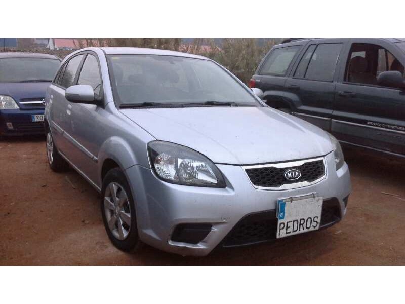 kia rio del año 2010