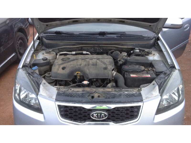 kia rio del año 2010