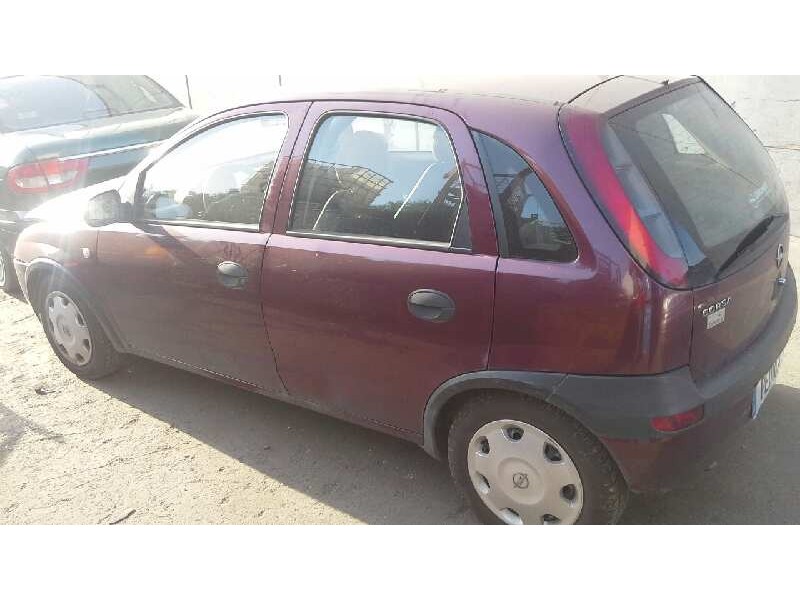opel corsa c del año 2003