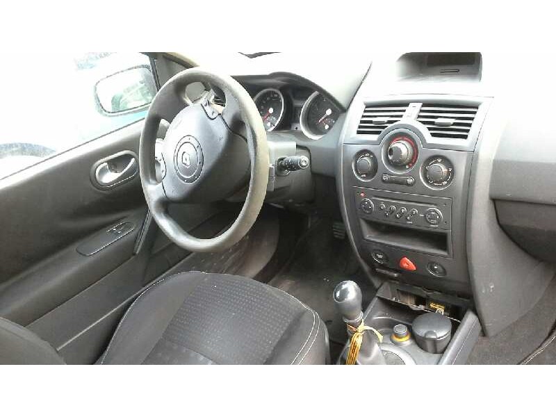 renault megane ii berlina 5p del año 2006