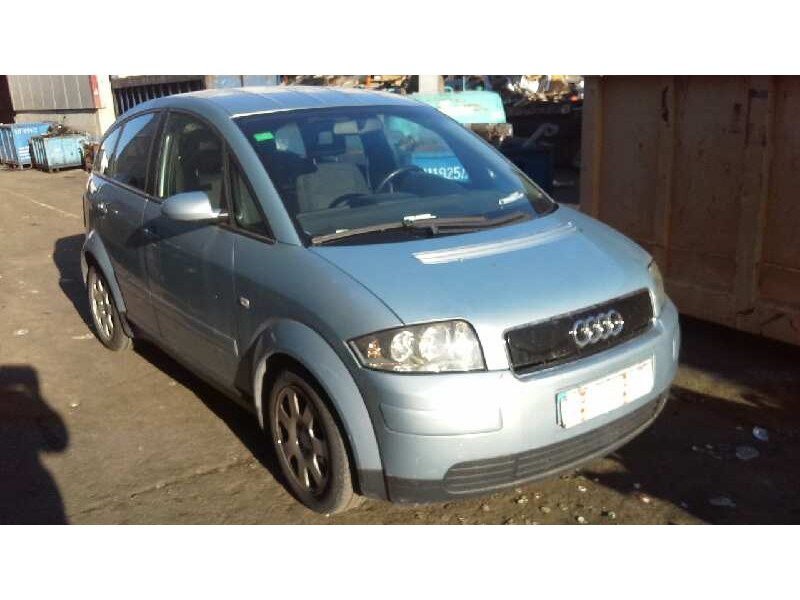 audi a2 (8z) del año 2002