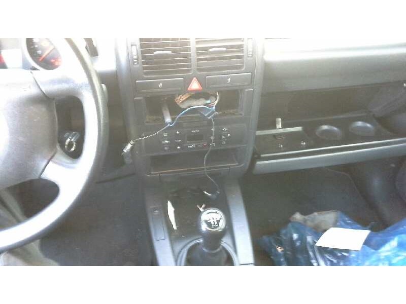 audi a2 (8z) del año 2002