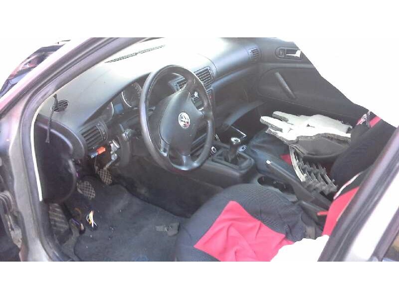 volkswagen passat berlina (3b3) del año 2003