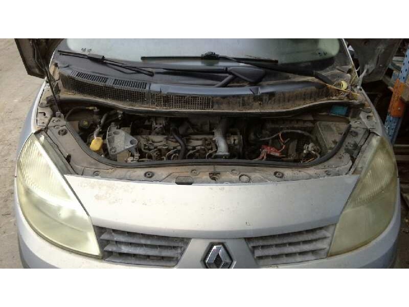 renault scenic ii del año 2004