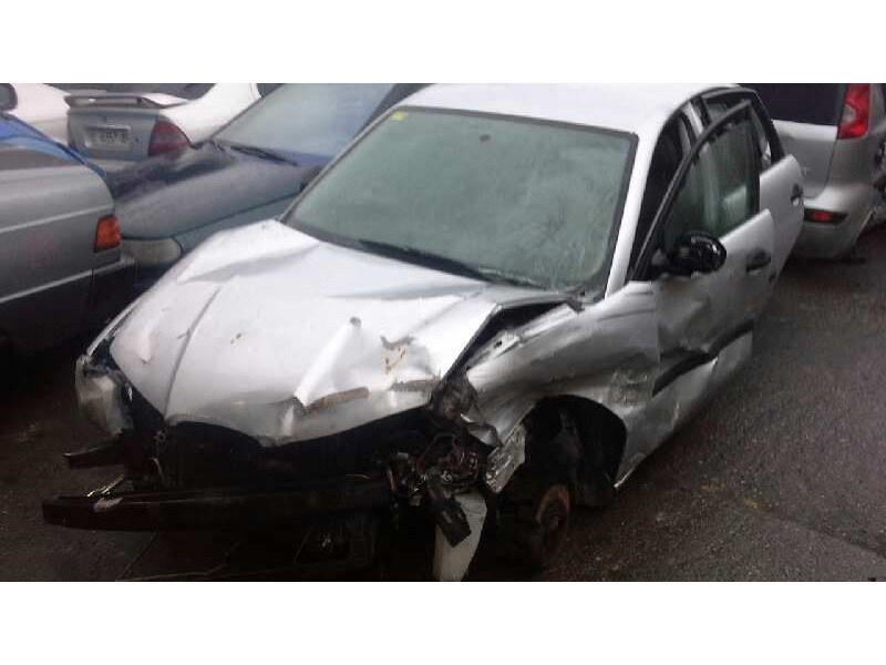 seat ibiza (6l1) del año 2003