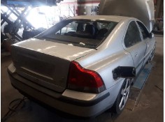 volvo s60 berlina del año 2003 2