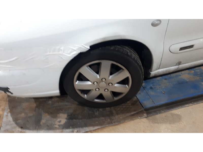 citroën xsara berlina del año 2000