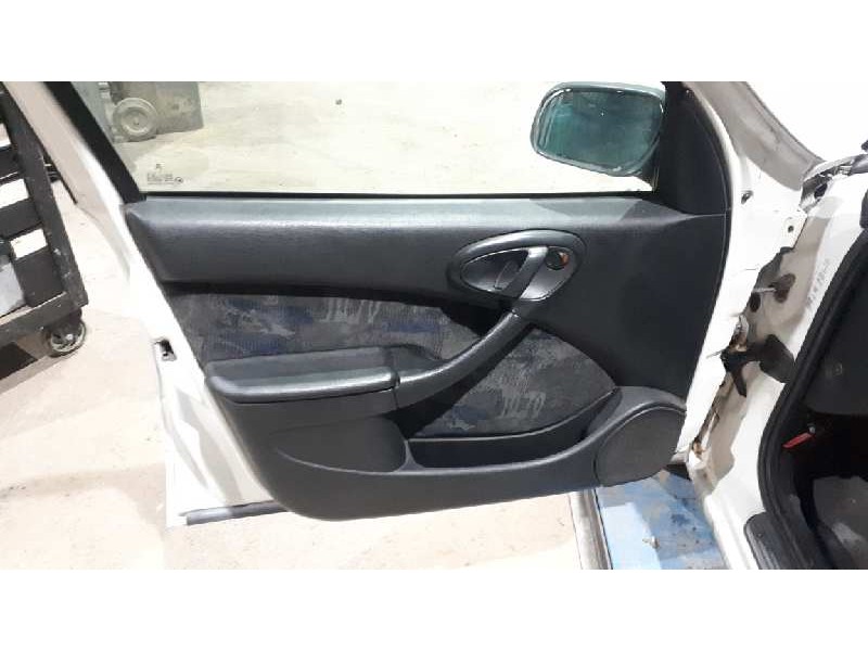 citroën xsara berlina del año 2000