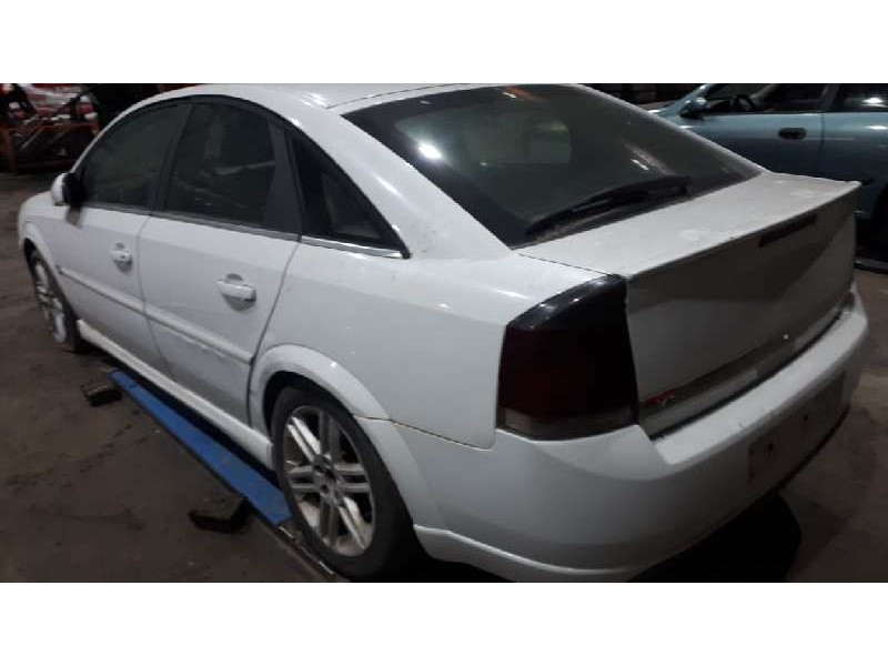 opel vectra c berlina del año 2002