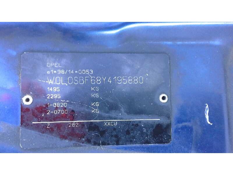 opel corsa b del año 2000