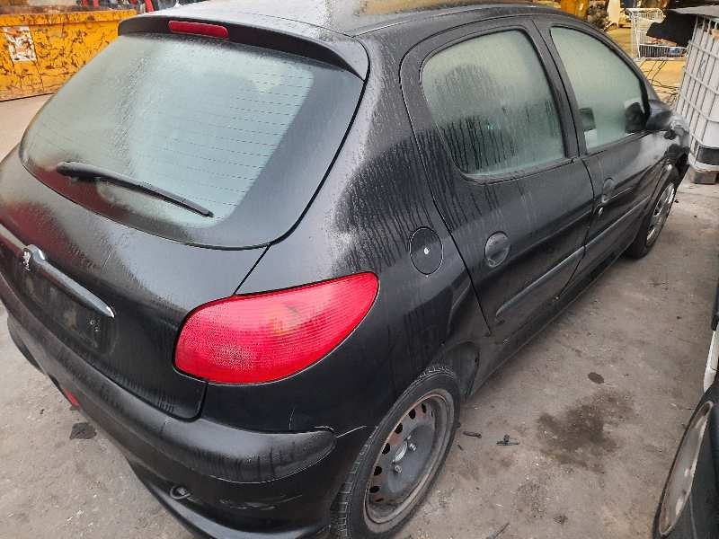 peugeot 206 berlina del año 2006