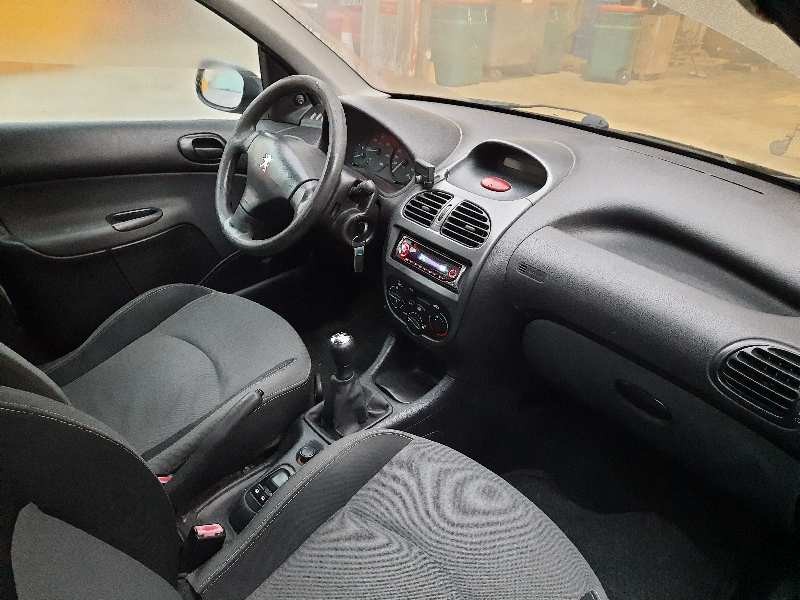 peugeot 206 berlina del año 2006