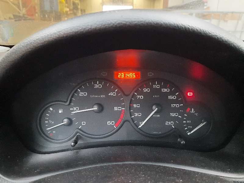 peugeot 206 berlina del año 2006