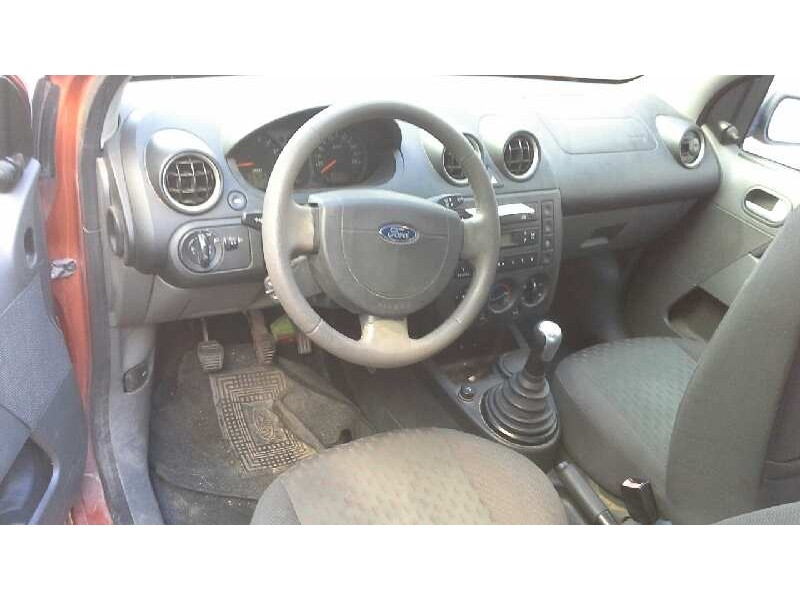 ford fiesta (cbk) del año 2003