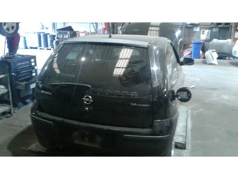 opel corsa c del año 2004