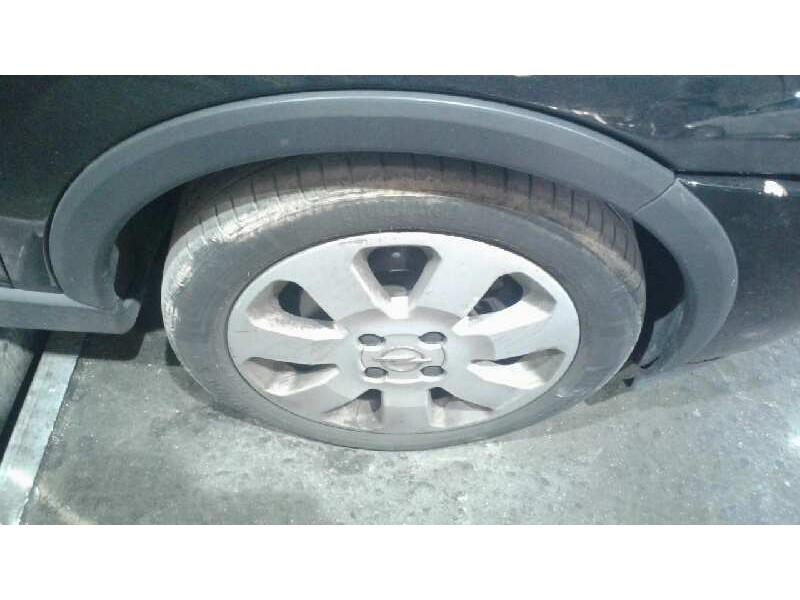 opel corsa c del año 2004