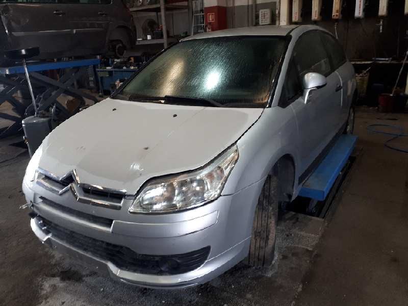 citroën c4 coupe del año 2004