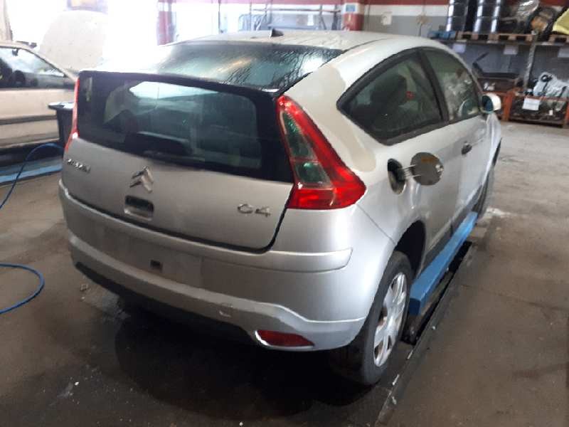 citroën c4 coupe del año 2004