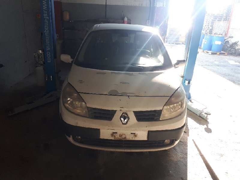 renault scenic ii del año 2003