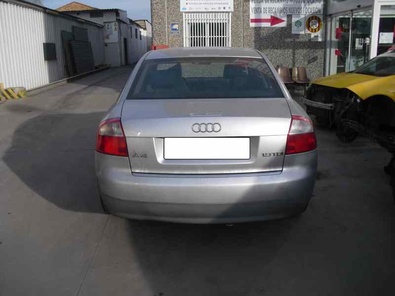 audi a4 berlina (8e) del año 2001