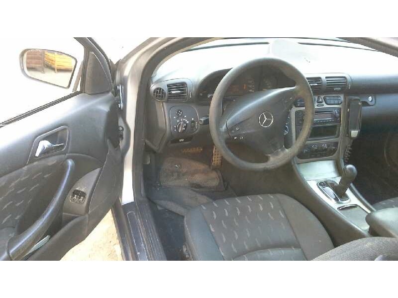 mercedes-benz clase c (w203) sportcoupe del año 2006