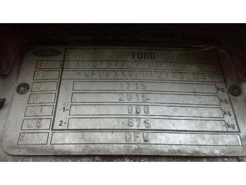 ford focus berlina (cak) del año 2002