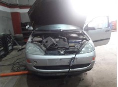 ford focus berlina (cak) del año 2001