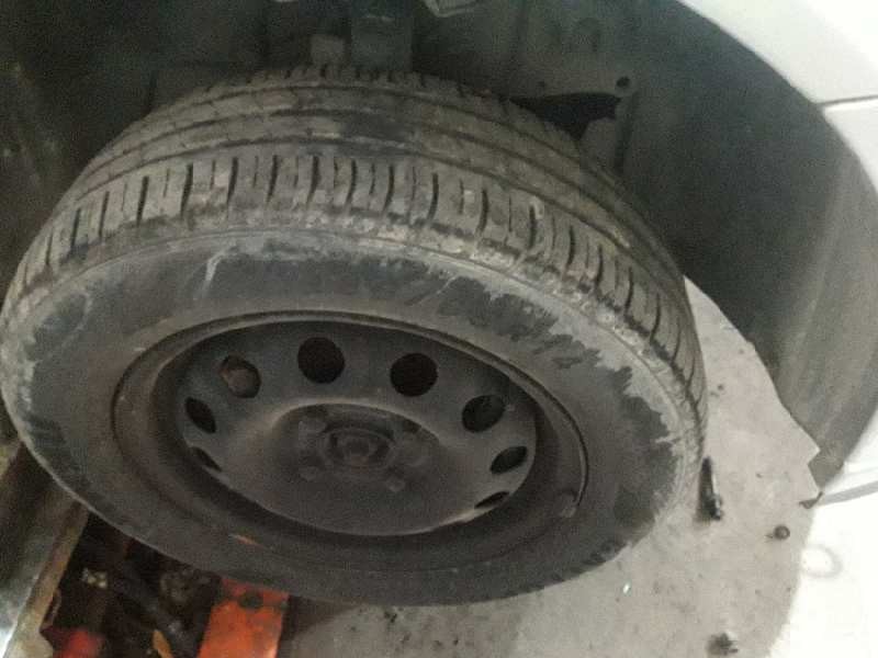 ford focus berlina (cak) del año 2001