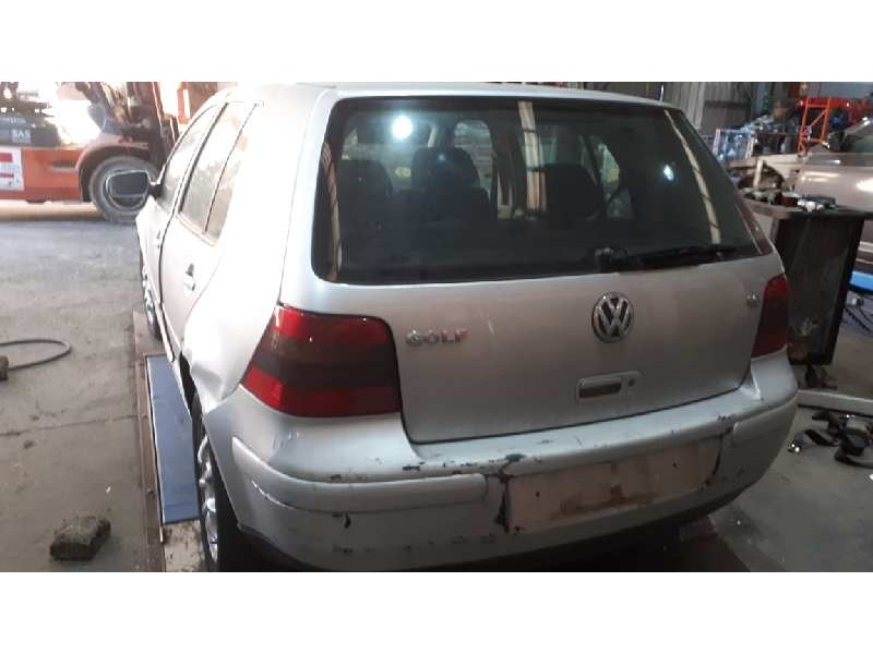 volkswagen golf iv berlina (1j1) del año 2001