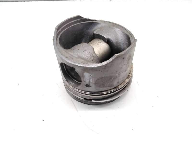 Recambio de piston para mercedes-benz clase c (w203) berlina 2.7 cdi 20v cat referencia OEM IAM   118140
