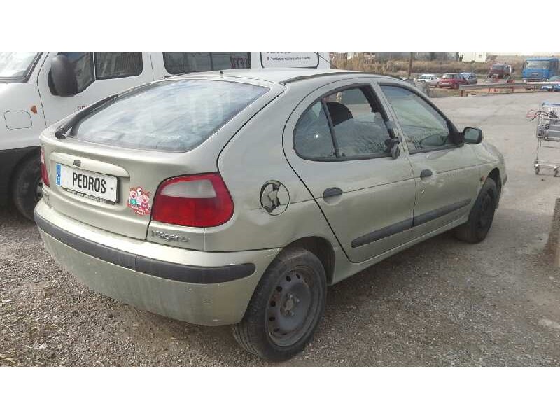 renault megane i fase 2 berlina (ba0) del año 2001