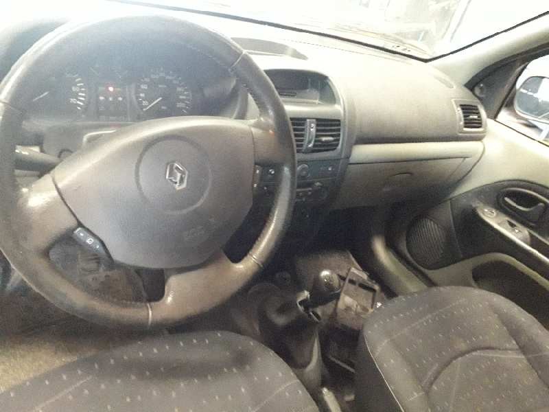 renault clio ii fase ii (b/cb0) del año 2002