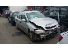 opel astra g berlina del año 2002