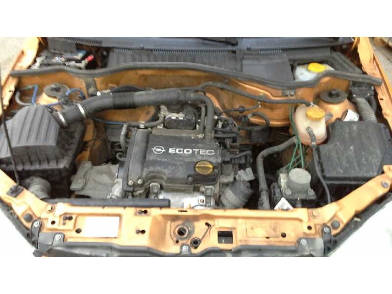 opel corsa c del año 2004