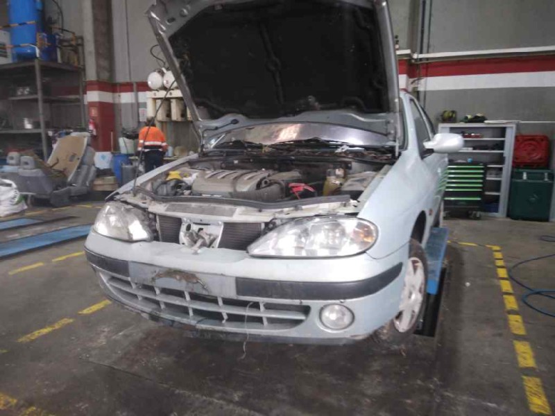 renault megane ii classic berlina del año 2003