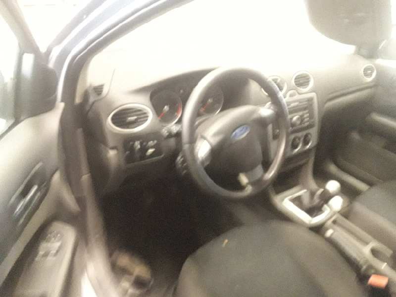 ford focus berlina (cap) del año 2005