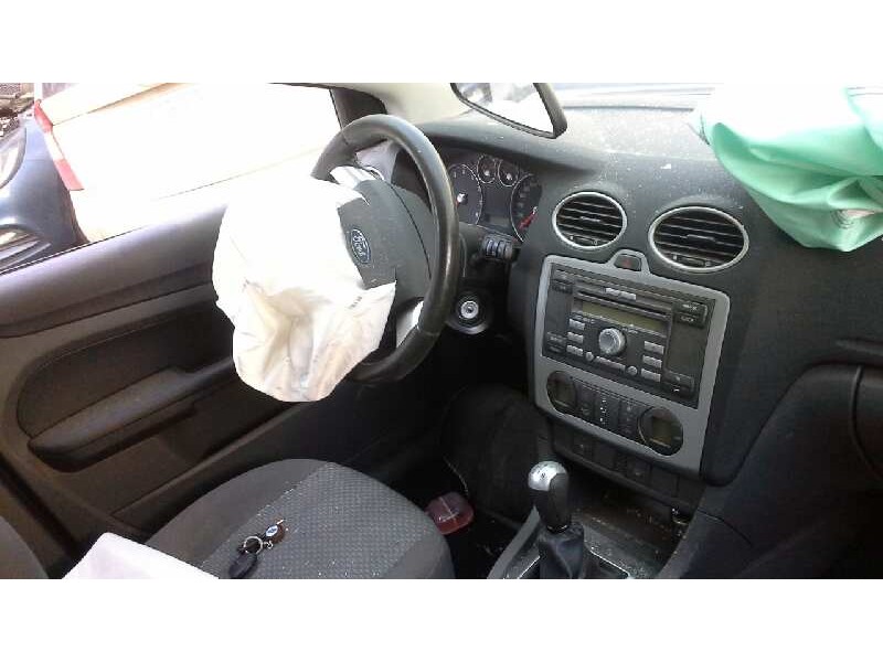 ford focus berlina (cap) del año 2007