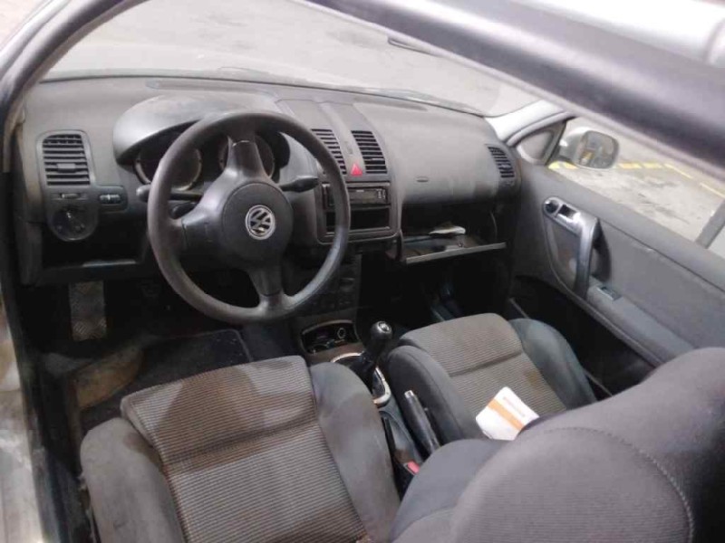 volkswagen polo berlina (6n2) del año 2000