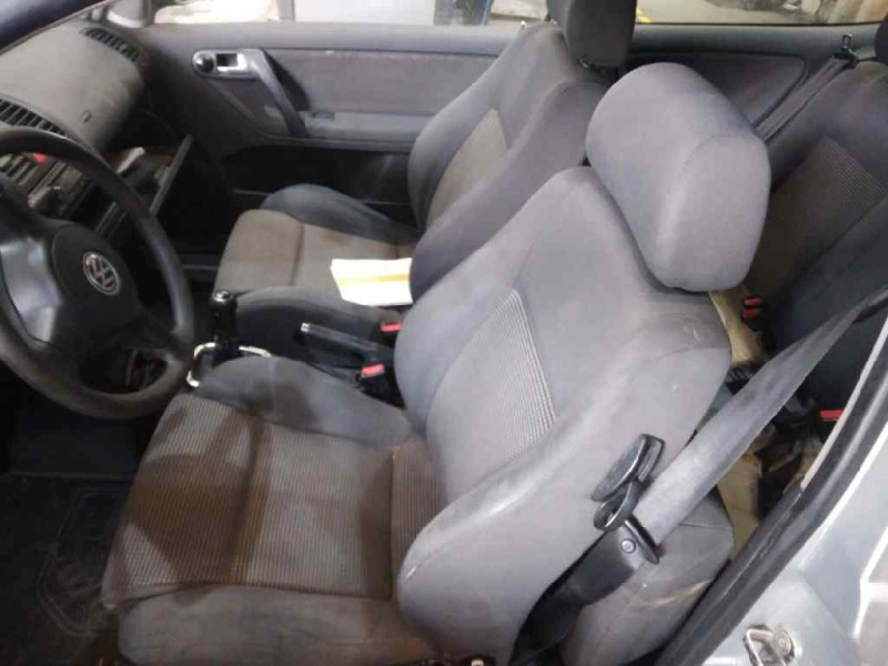 volkswagen polo berlina (6n2) del año 2000