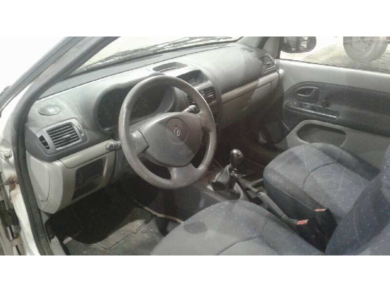 renault clio ii fase ii (b/cb0) del año 2002