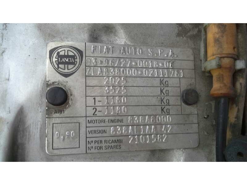 lancia kappa berlina del año 2000