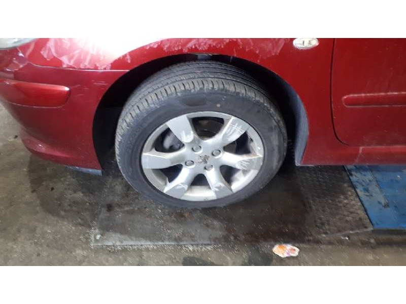 peugeot 307 berlina (s2) del año 2006