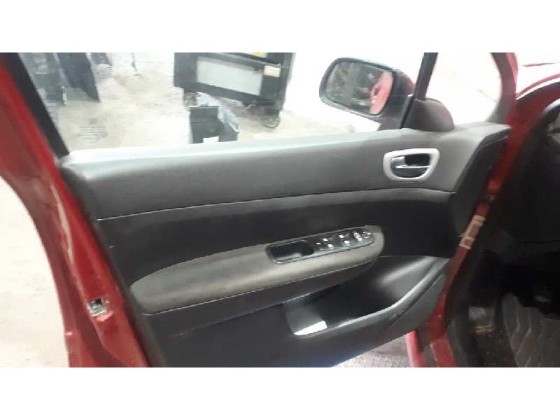 peugeot 307 berlina (s2) del año 2006